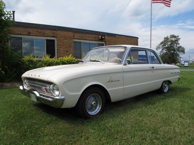 1961 FORD FALCON 18450 Miles WHITE 2 DOOR 170 CID AUTOMATIC 1961 Ford Falcon --