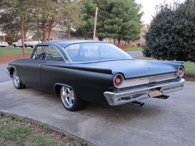 1961 Ford Starliner - photo 3