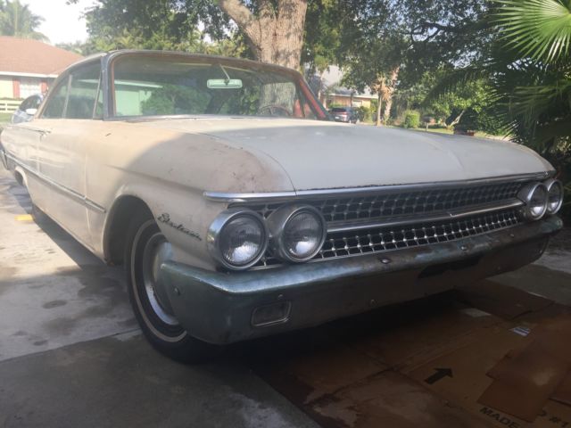 1961 Ford Galaxie Starliner 6.4L 1961 Ford Galaxie Starliner