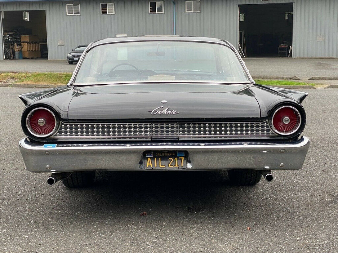 1961 Ford Galaxie Starliner Z Code 375 Horsepower Original Raven Black Paint - photo 7