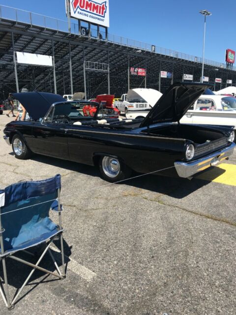 1961 Ford Sunliner