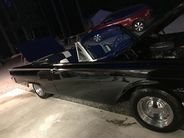 1961 Ford Sunliner - photo 2