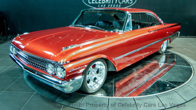 1961 Ford Galaxie Cutom Restomod - photo 2