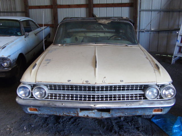 1961 Ford Sunliner Convertible, Project Car, NO RESERVE 1961 Ford Sunliner Convertible