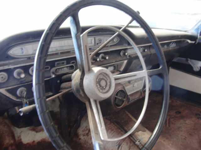 1961 Ford Sunliner Convertible - photo 13