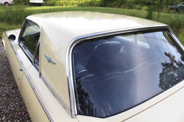 1961 Ford Thunderbird 390 Z-Code V8 Bird 39k Original Miles 140+ HD PICS - photo 10