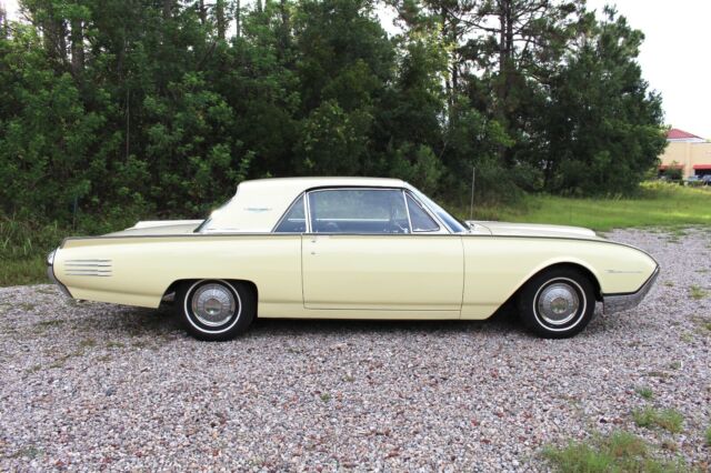 1961 Ford Thunderbird 390 Z-Code V8 Bird 39k Original Miles 140+ HD PICS - photo 5