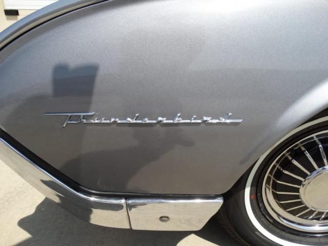 1961 Ford Thunderbird - photo 3