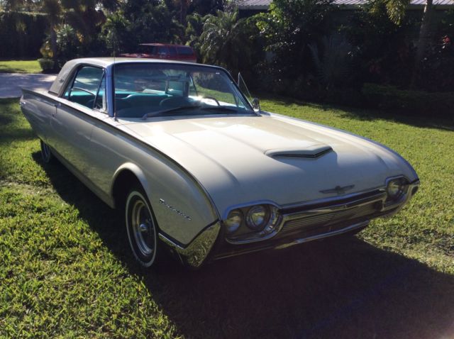 1961 Ford Thunderbird Base Hardtop 2-Door 6.4L 1961 Ford Thunderbird