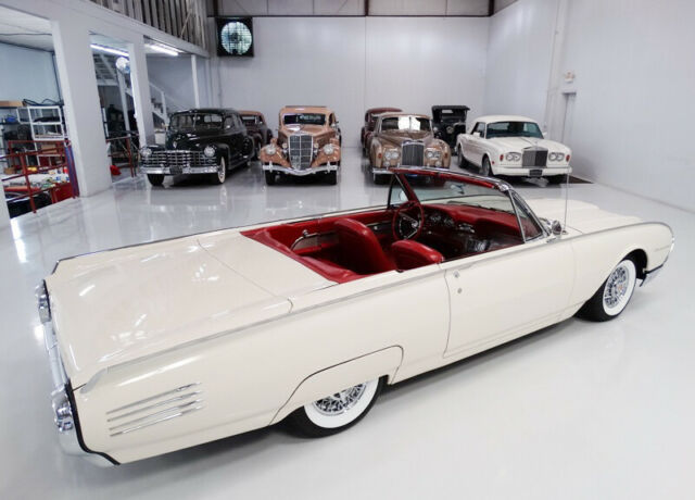 1961 Ford Thunderbird Convertible Amazing Show Restoration 390ci - photo 8