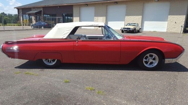 1961 Ford Thunderbird - photo 11