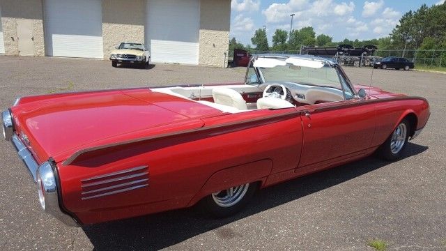 1961 Ford Thunderbird - photo 3