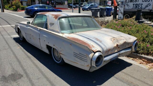 1961 Ford Thunderbird - photo 2