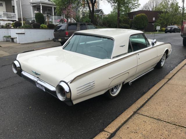 1961 Ford Thunderbird - photo 4