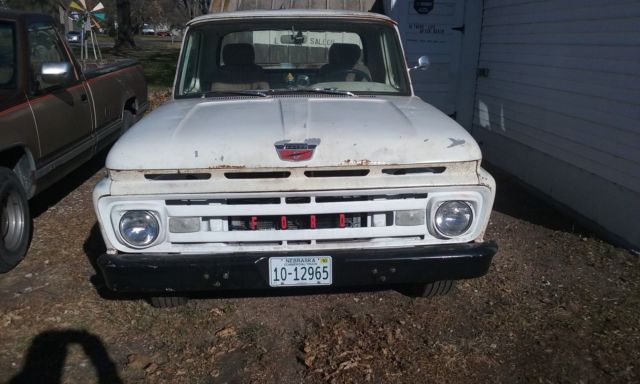 1961 Ford Uni-body F-250 1961 Ford F-250