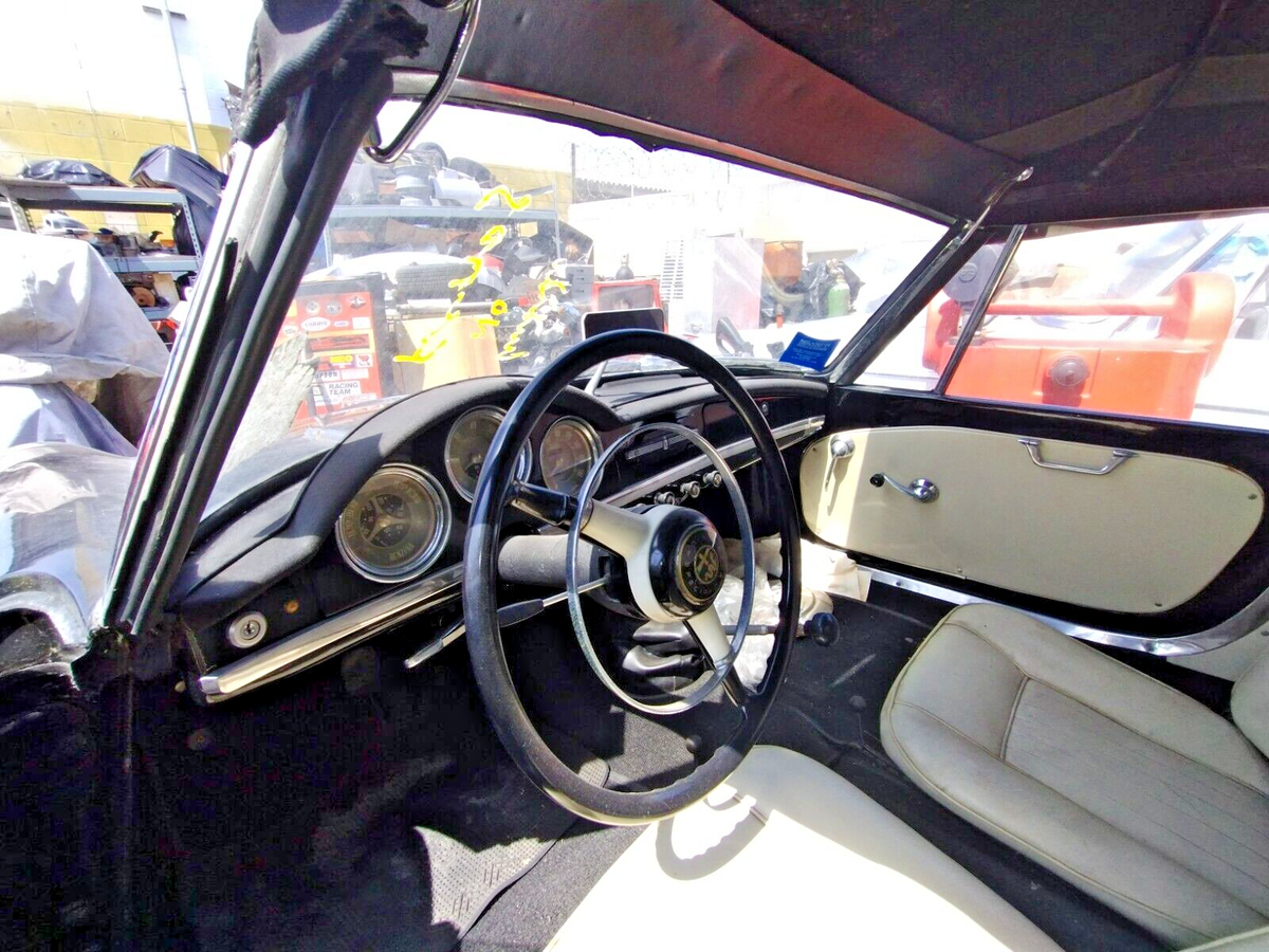 1961 Alfa Romeo Spider - photo 11