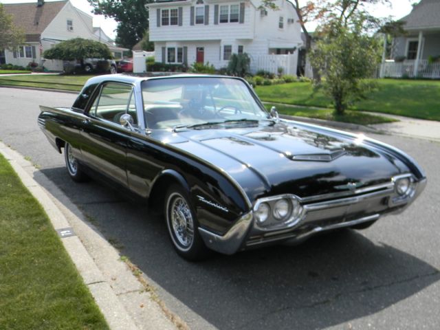1961 Ford Thunderbird - photo 2