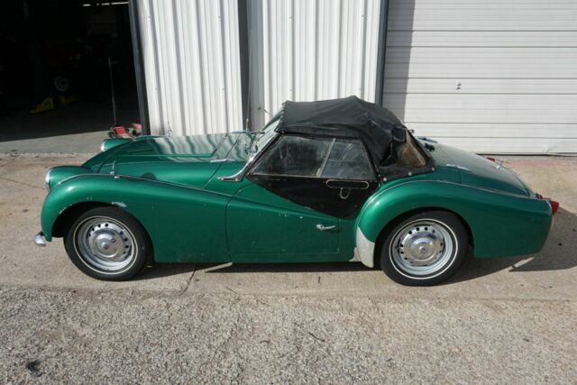 1961 Triumph TR3 - photo 12