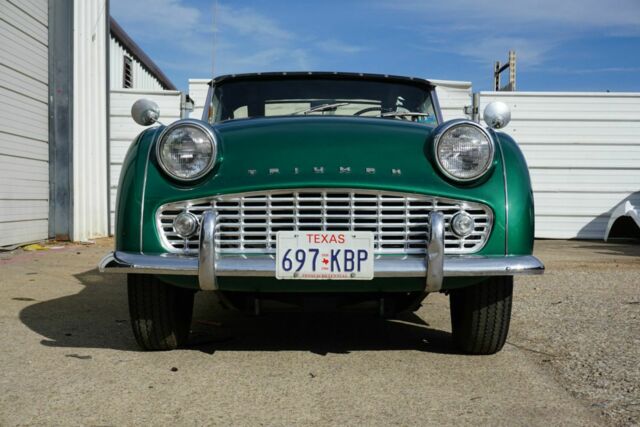 1961 Triumph TR3 - photo 3