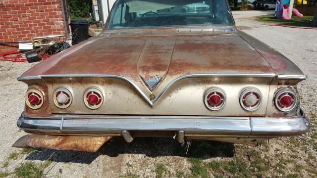 1961 Chevrolet Impala - photo 2
