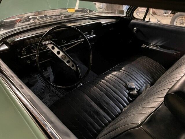 1961 Chevrolet Impala - photo 3