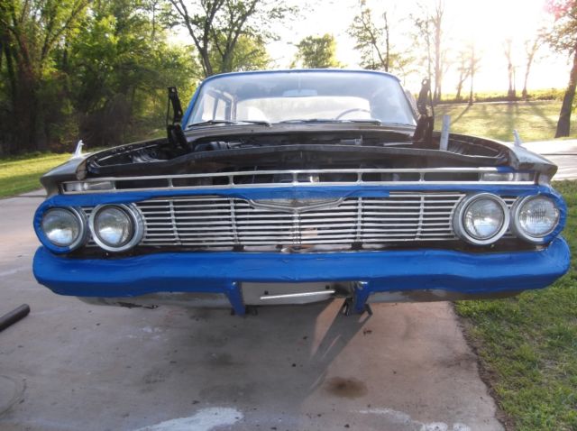 1961 Chevrolet Impala Sport Sedan - photo 10