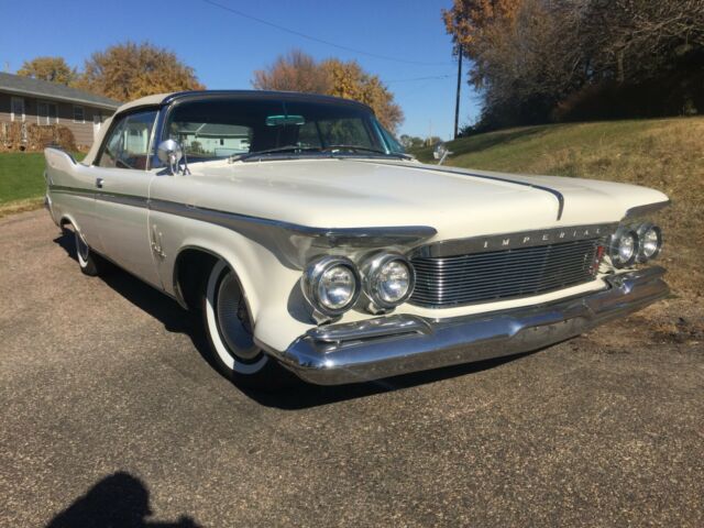 1961 Imperial Convertiable 1961 Chrysler Imperial crown