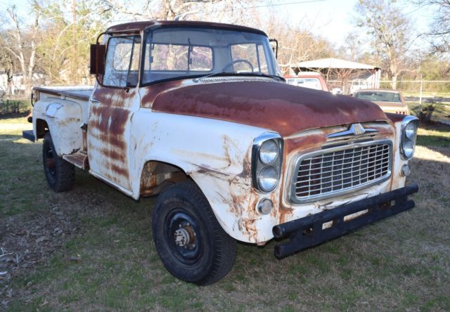 1961 International B-120 Series Pickup 4 X 4, Factory V-8 1961 International Harvester B-120 4 x 4 Pickup Truck
