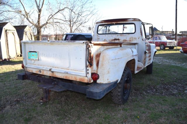 1961 International Harvester B-120 4 x 4 Pickup Truck - photo 4