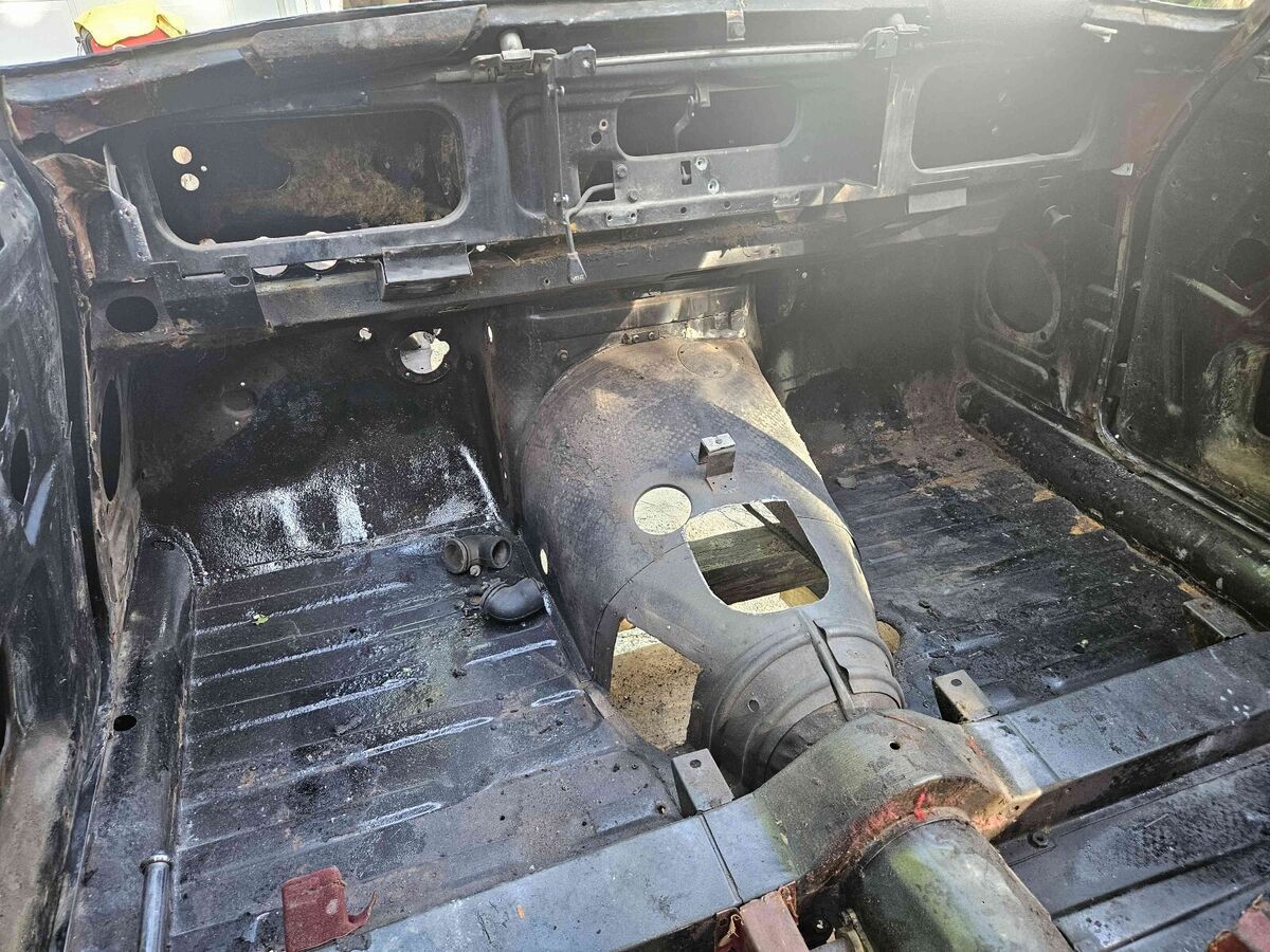 1961 Jaguar 3.8 Mk II sedan - photo 12