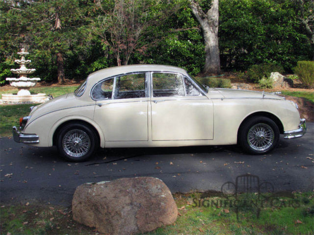 1961 Jaguar 3.8S - photo 2