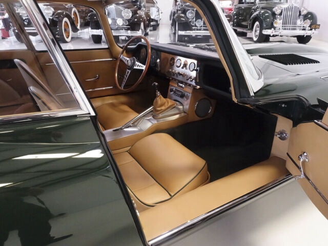 1961 Jaguar E-Type Series I "Flat Floor" Fixed Head Coupe - photo 10