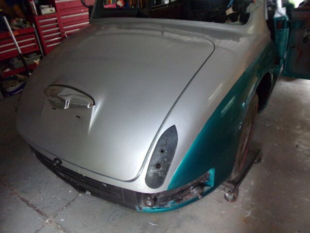 1961 Jaguar MK II Stalled Restoration Project, Complete & Solid - photo 9