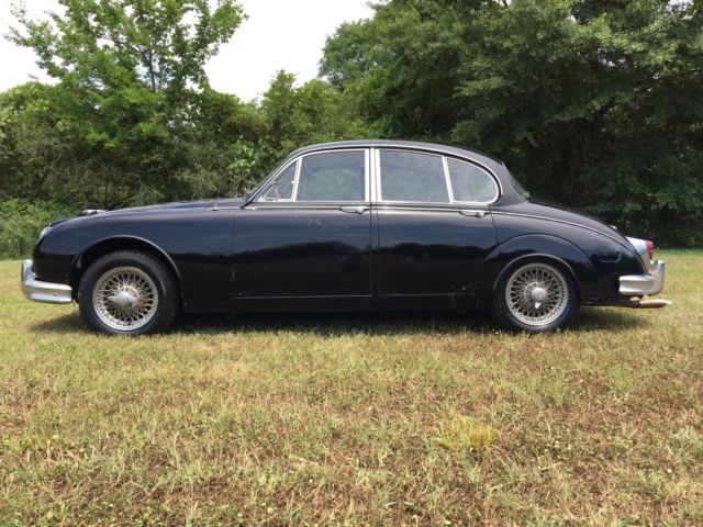 1961 Jaguar MK2 - photo 3