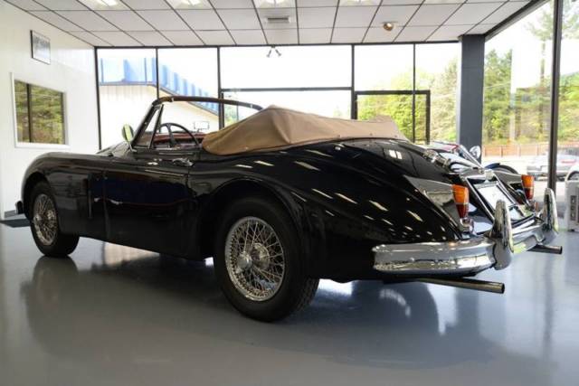 1961 Jaguar XK XK150 - photo 6