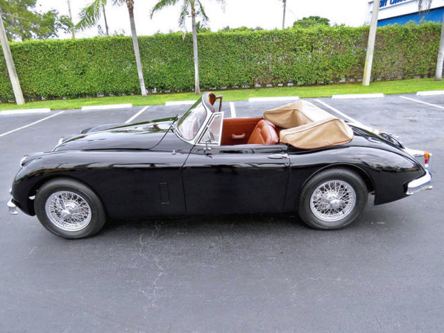 1961 Jaguar XK 3.8 Drophead Coupe overdrive (DHC) - photo 11