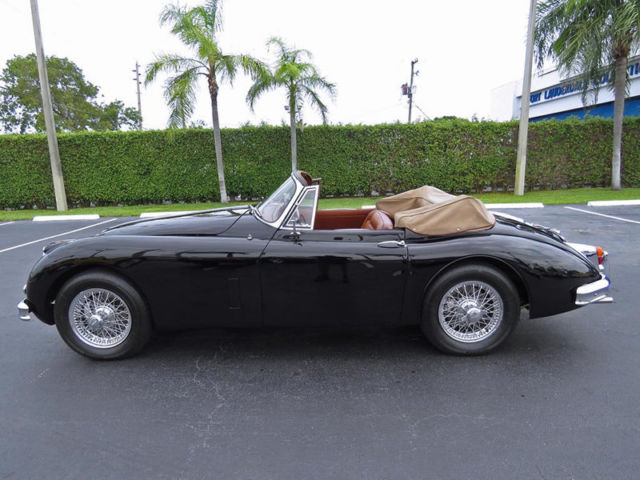 1961 Jaguar XK 3.8 Drophead Coupe overdrive (DHC) - photo 2