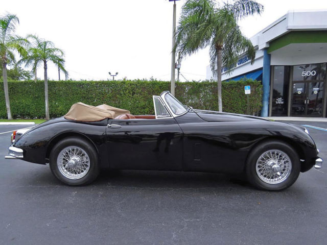 1961 Jaguar XK 3.8 Drophead Coupe overdrive (DHC) - photo 3