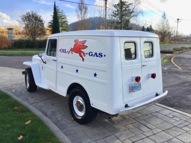 1961 Willys Station Sedan Mobil one - photo 6