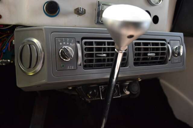 1961 Jeep Jeepster - photo 11