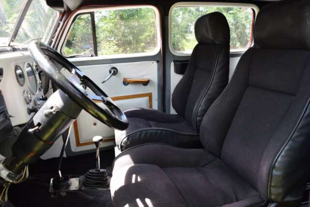 1961 Jeep Jeepster - photo 8