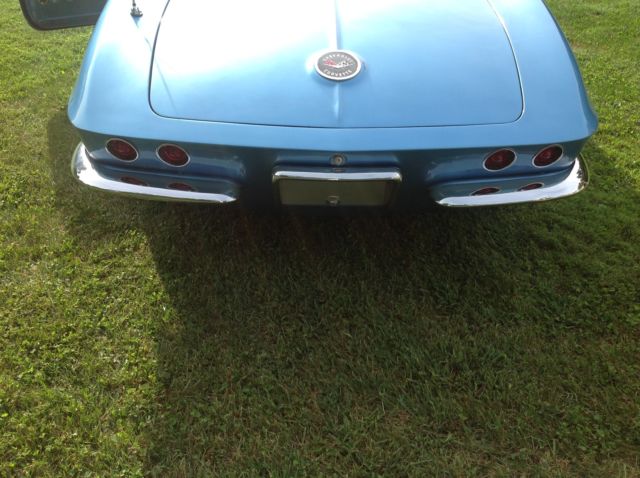 1961 Chevrolet Corvette Base Convertible 2-Door - photo 7