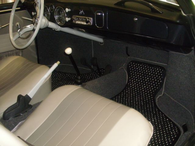 1961 Volkswagen Karmann Ghia 2 DOOR - photo 7