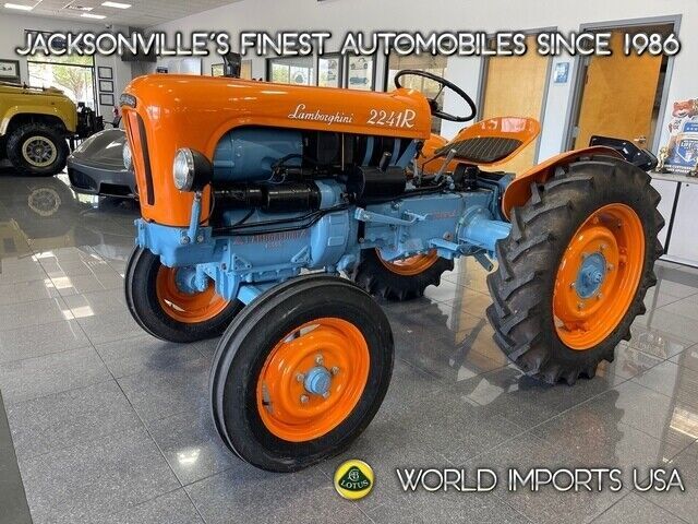 1961 LAMBORGHINI TRACTOR 2241R TRACTOR - (COLLECTOR SERIES) 1961 LAMBORGHINI TRACTOR 2241R TRACTOR - (COLLECTOR SERIES)