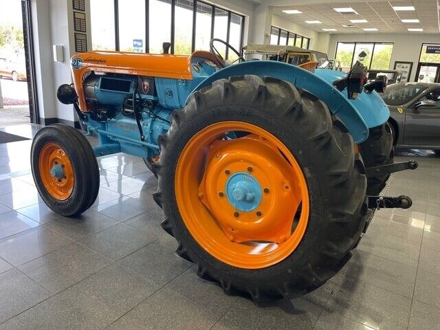 1961 LAMBORGHINI TRACTOR 2R TRACTOR - (COLLECTOR SERIES) - photo 4