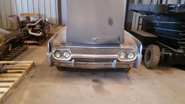 1961 Lincoln Continental - photo 2