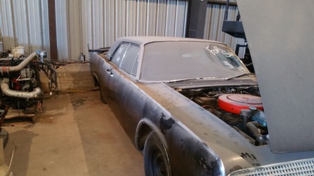 1961 Lincoln Continental - photo 3