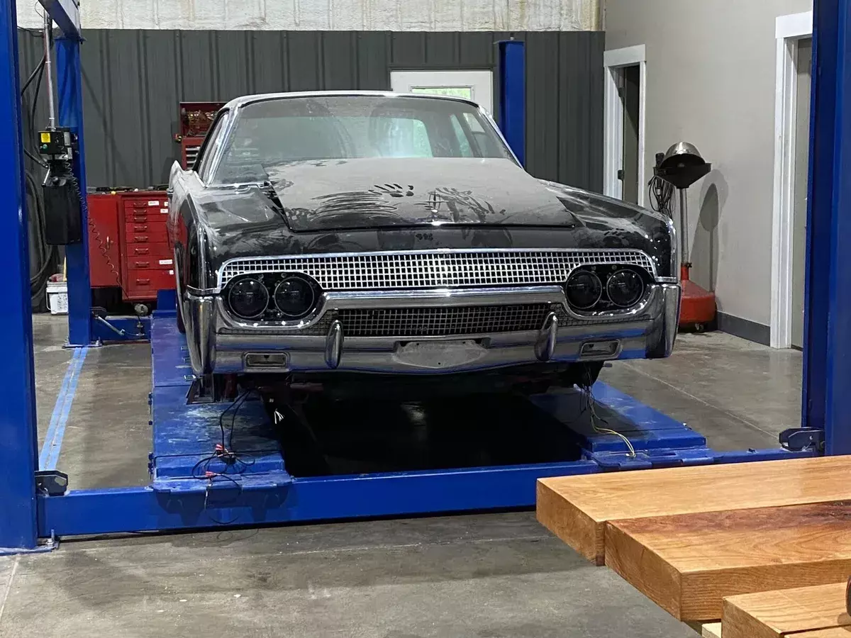 1961 Lincoln Continental