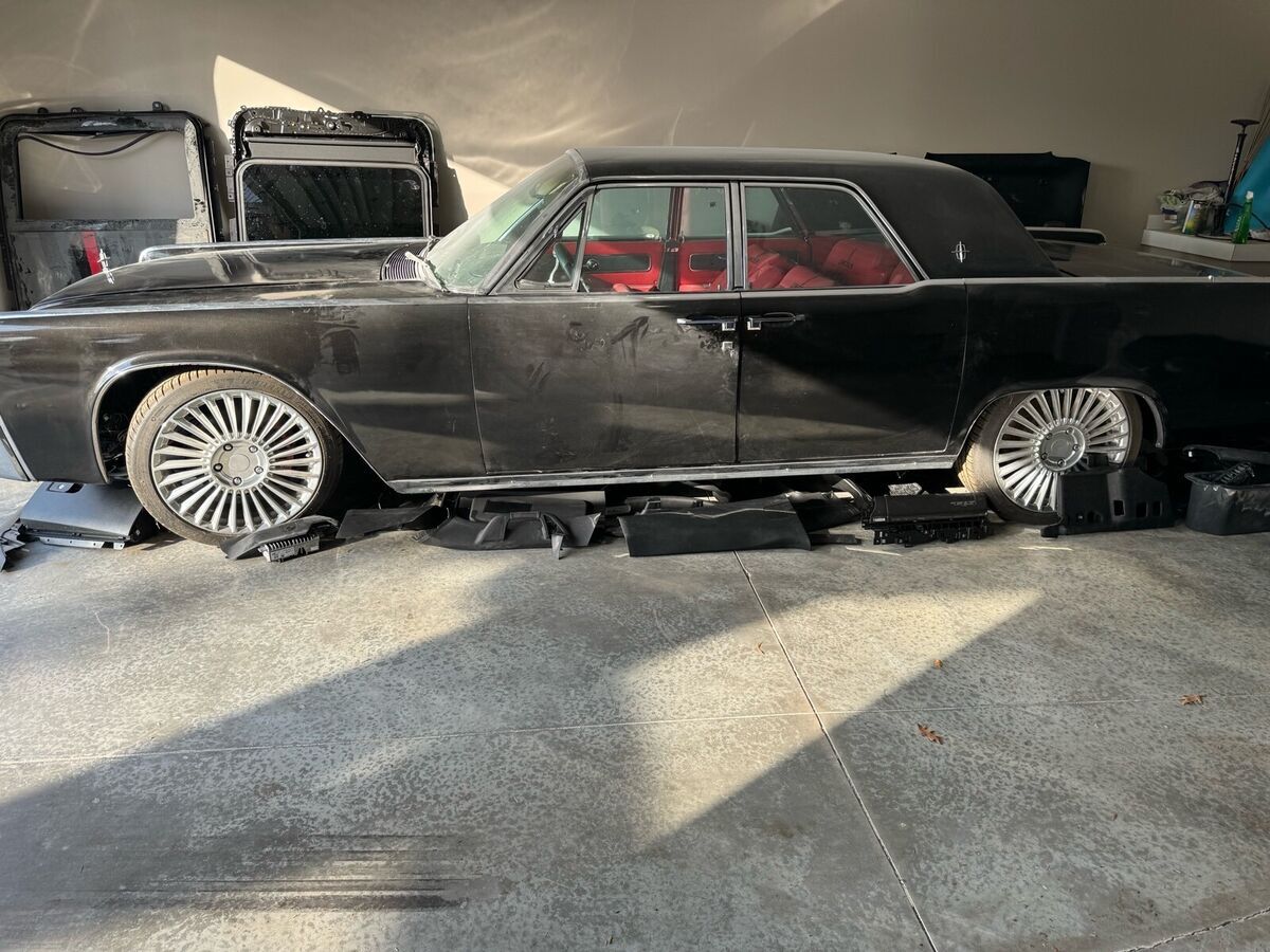 1961 Lincoln Continental - photo 3