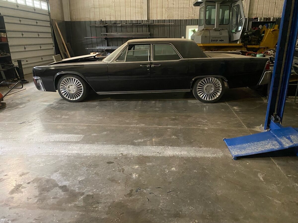 1961 Lincoln Continental - photo 8